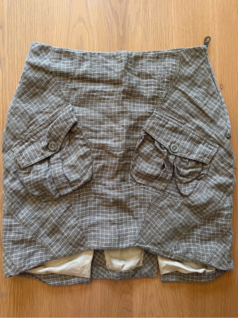 L.A.M.B. Linen Skirt Plaid Mini Silk Lining Size 8 Tan Pleated Gwen Stefani